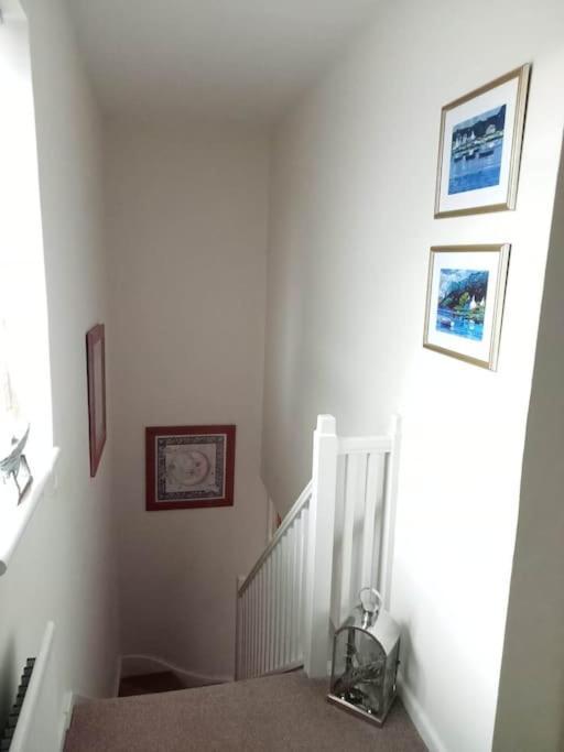 Вилла House With Free Parking And Large Garden Wyke Regis Экстерьер фото